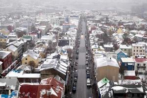 reykjavik, islandia, 2016. reykjavik desde la iglesia hallgrimskirkja foto