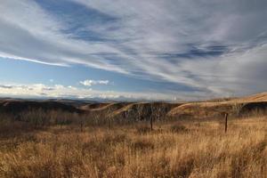 cielos de pradera en invierno foto