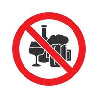 signo prohibido con icono de glifo de bebidas alcohólicas. detener el símbolo de la silueta. no alcohol. cerveza y vino en círculo de prohibición. espacio negativo. ilustración vectorial aislada vector