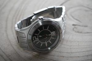 Silver classic wrist watch for men