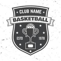 insignia del club deportivo de baloncesto. ilustración vectorial concepto para camisa, sello o camiseta. diseño de tipografía vintage con copa de premio y silueta de pelota de baloncesto.