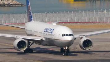 Boeing 777 da United Airlines video