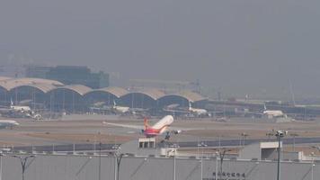 Hong Kong Airlines plane taking off video