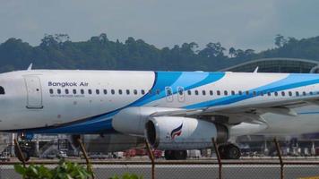 Airbus Bangkok Airways at Phuket video