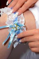 women weding garter photo