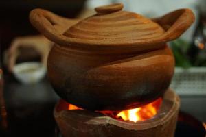 Clay pot for Chim chum photo