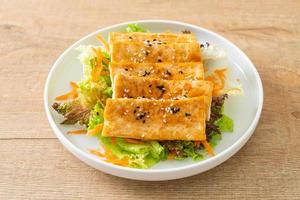 teriyaki tofu salad with sesame photo