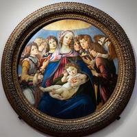 florencia, toscana, italia, 2019. virgen de la granada pintura en la galería de los uffizi foto