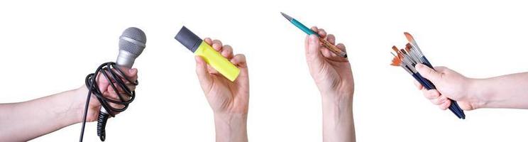 collage de manos sosteniendo bolígrafos, micrófono, marcador y pinceles. foto