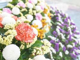 Flowers of many different colors are arranged in groups to look beautiful in different ceremonies. to refresh photo