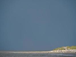 la isla de baltrum en el mar del norte foto