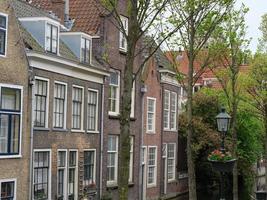 ciudad de delft en los países bajos foto