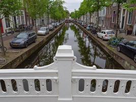 ciudad de delft en los países bajos foto