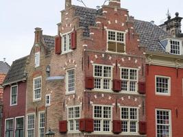 ciudad de delft en los países bajos foto