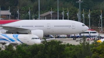 traffico dell'aeroporto di phuket video