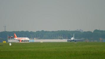 FlyBe Embraer ERJ 175STD departure video