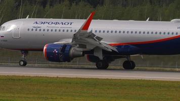 freios aeroflot após o pouso video