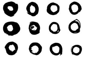 Grunge vector circles. Brush strokes set.