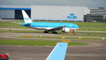 klm boeing 777 wende die landebahn vor dem abflug video