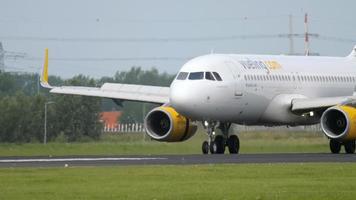 atterrissage vueling airbus a320 video