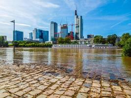 inundación principal del río hdr en frankfurt am main foto