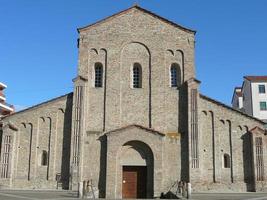 San Pietro basilica in Acqui Terme photo