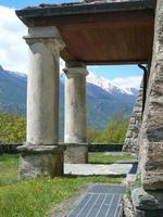 iglesia de san maurizio di moron en san vicente foto