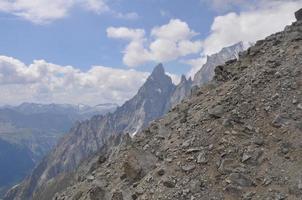 mont blanc en el valle de aosta foto