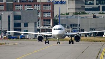 airbus 320 lufthansa primer plano video