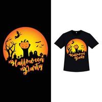 diseño de camiseta de color retro de halloween con una mano zombie aterradora sosteniendo una calabaza y un árbol muerto. diseño de camiseta de miedo de halloween con color vintage y caligrafía. diseño de moda aterrador para halloween. vector