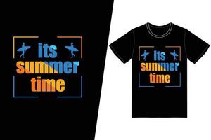 es el diseño de la camiseta del día de verano. vector de diseño de camiseta de verano. para la impresión de camisetas y otros usos.
