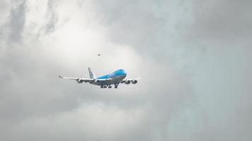 transporteur de fret klm landing video