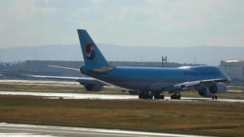 Boeing 747 Korean Air vertrek video