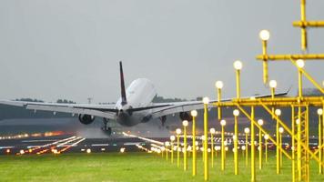 Delta Airlines Airbus A330 Landung video