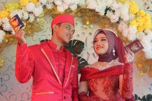 Romantic Indonesian Muslim Bride photo