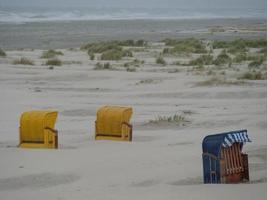 tiempo de verano en la playa de juist foto