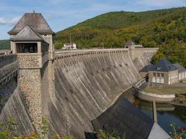 lago cerca de waldeck en alemania foto