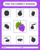 encuentra el juego de sombras correcto con uva. hoja de trabajo para niños en edad preescolar, hoja de actividades para niños vector