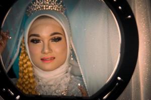 hermosa novia musulmana indonesia.