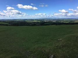 una vista del parque nacional de dartmoor en devon desde la cumbre foto