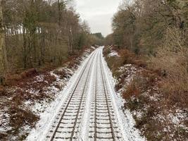 una vista del bosque delamere en cheshire en invierno foto