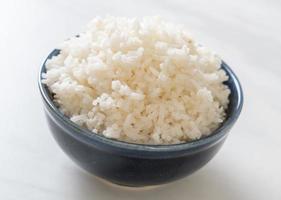 tazón de arroz blanco cocido foto