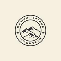 logotipo de montañas con círculo y diseño de estilo vintage icono vectorial ilustración gráfica idea creativa vector