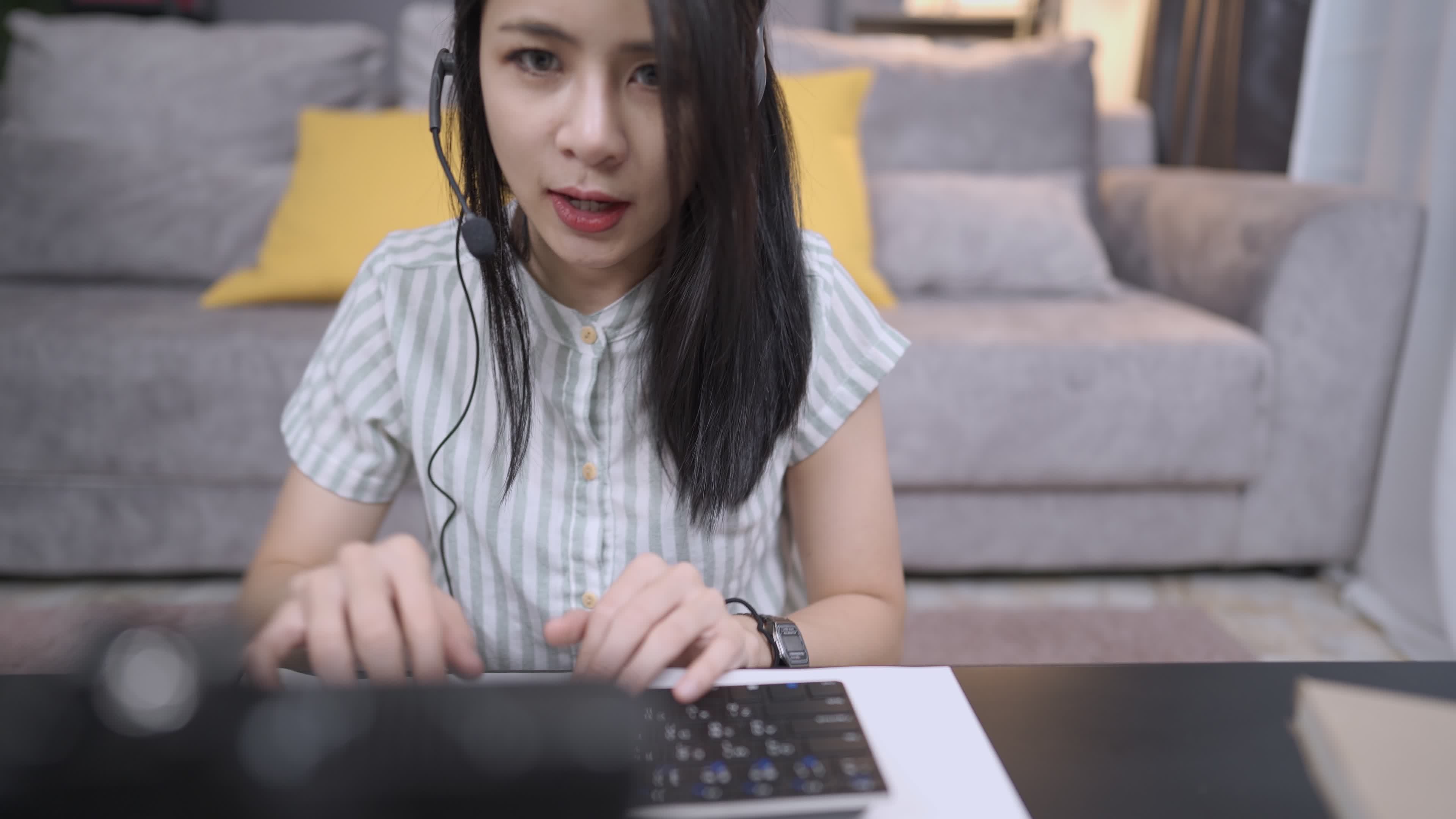 Asian live chat