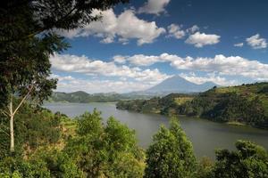 lago mulehe, uganda, áfrica foto