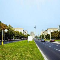 hdr karl marx allee, berlín oriental foto