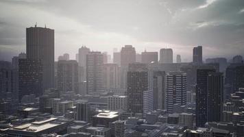 Skyline Luftaufnahme bei Sonnenuntergang mit Wolkenkratzern video