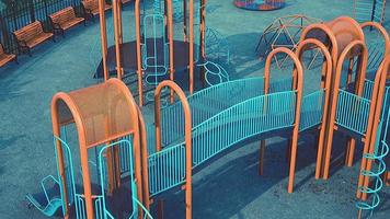 conceito para evitar playgrounds públicos por crianças durante o covid-19