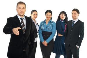 hombre de negocios bienvenido a unirse a su equipo foto