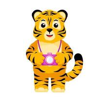 lindo personaje de fotógrafo de tigre pequeño aislado. tigre rayado de dibujos animados cachorro feliz con cámara. vector